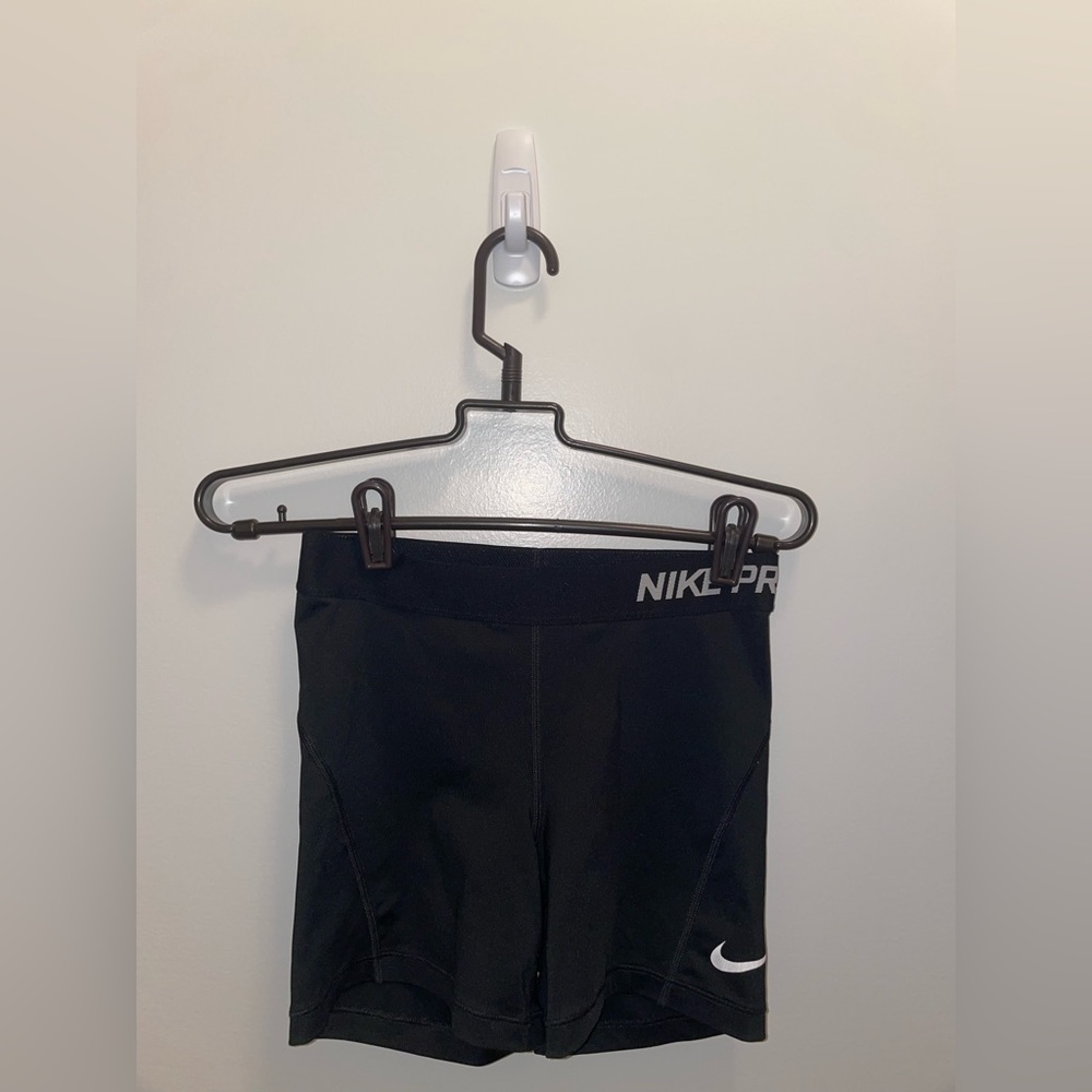 Nike Pros🤍